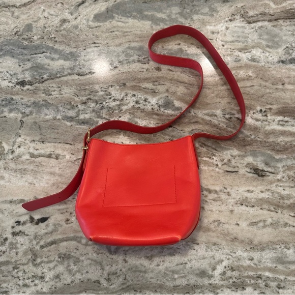 Madewell The Essential Mini Bucket Tote- Red Leather Shoulder Bag - Picture 9 of 9